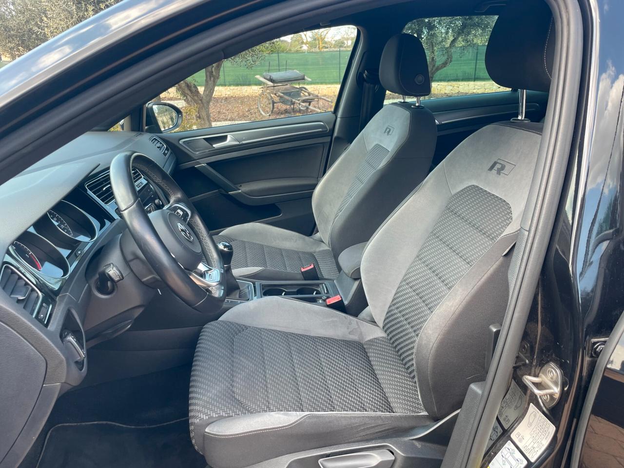 Volkswagen Golf 1.6 TDI 116 SPORT "R LINE" FINANZIABILE