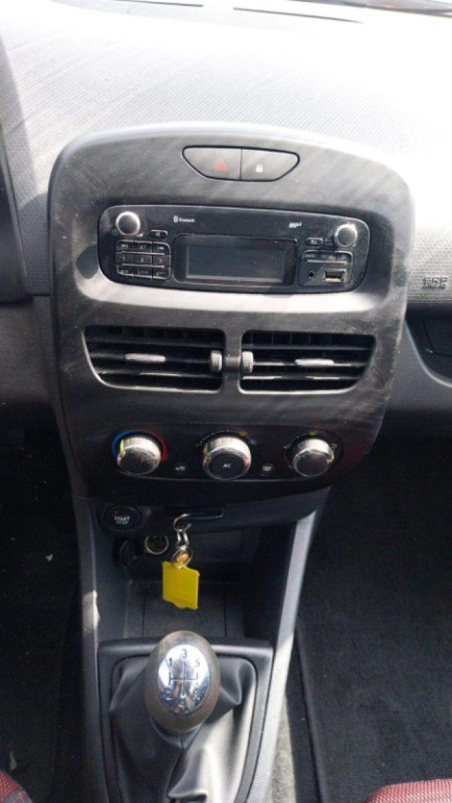 RENAULT Clio 1.2 75CV GPL 5 porte Live PER NEOPATENTATI