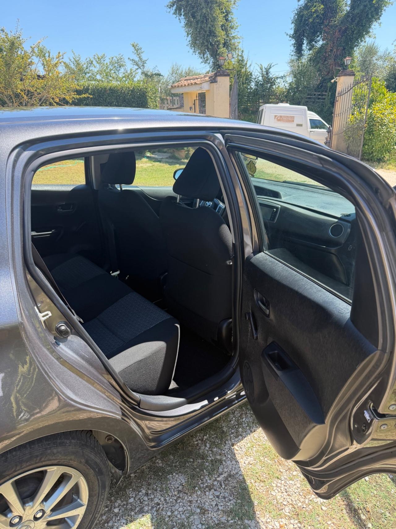 Toyota Yaris 1.0 5 porte Lounge