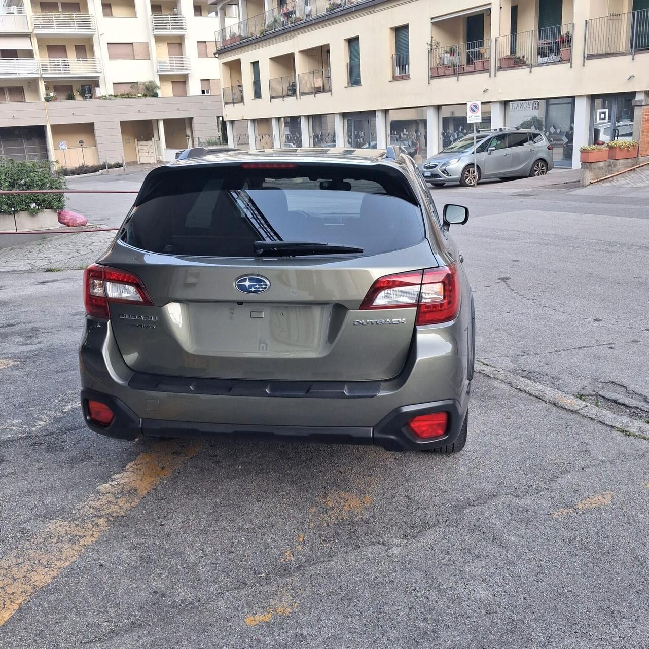 Subaru OUTBACK 2.5i Lineartronic Premium