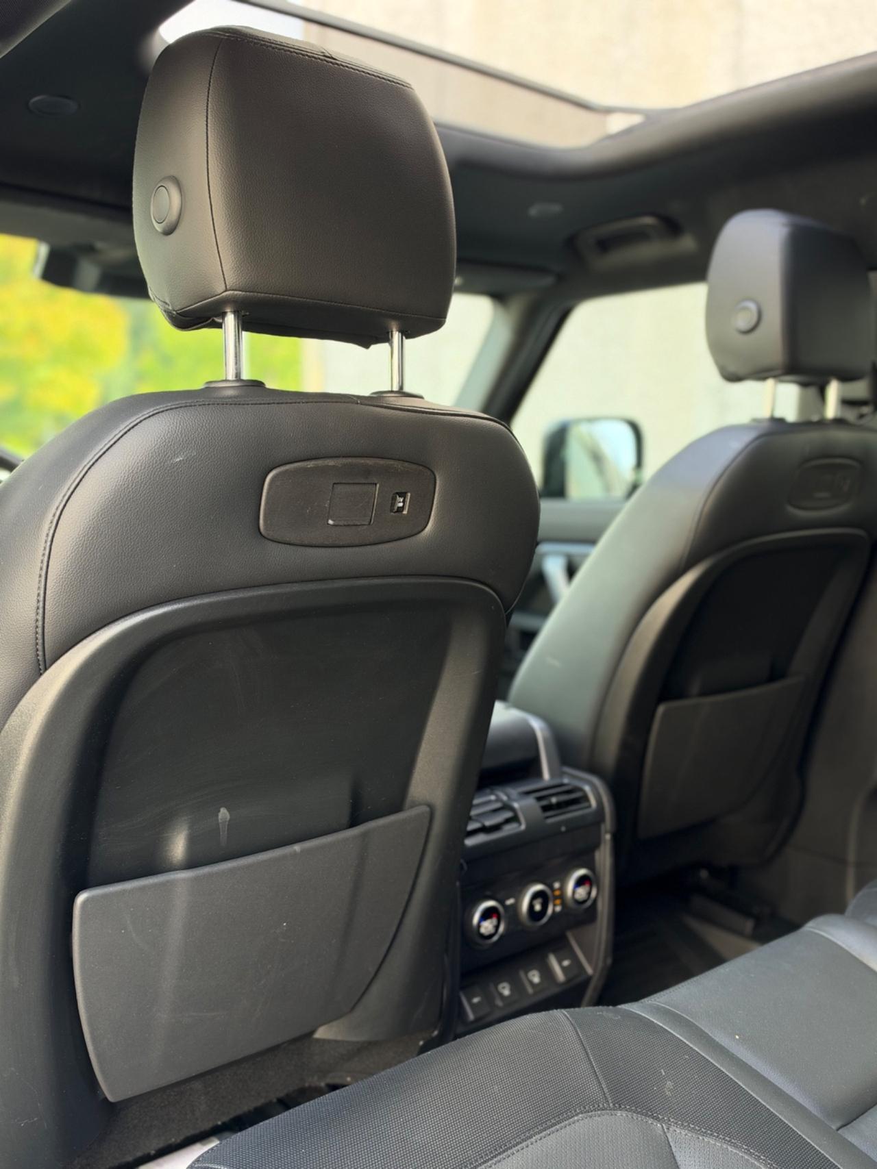 Land Rover Defender 110 3.0 l6 400 CV 7 POSTI !!!!!!