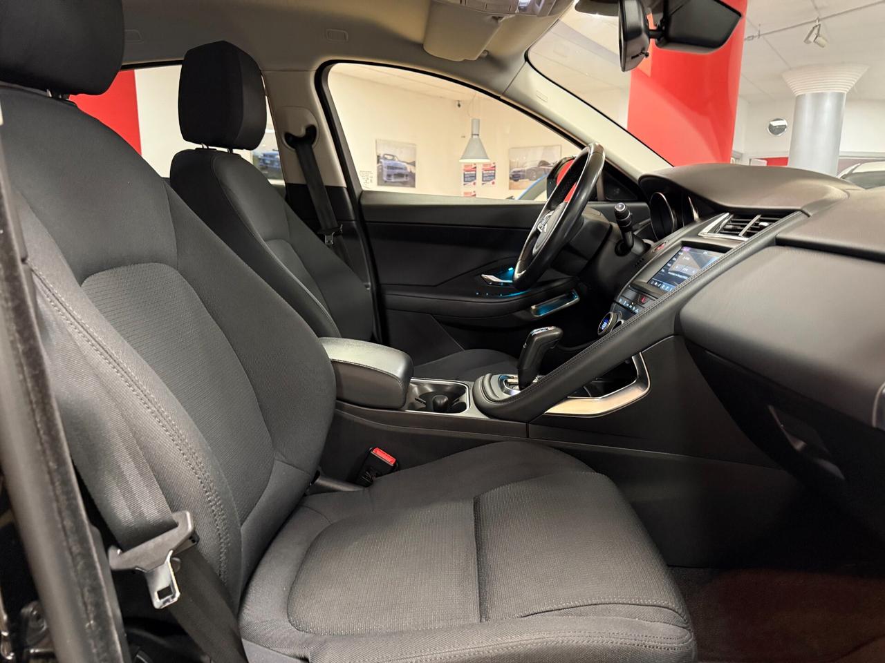 Jaguar E-Pace 2.0D 150 CV AWD R-Dynamic