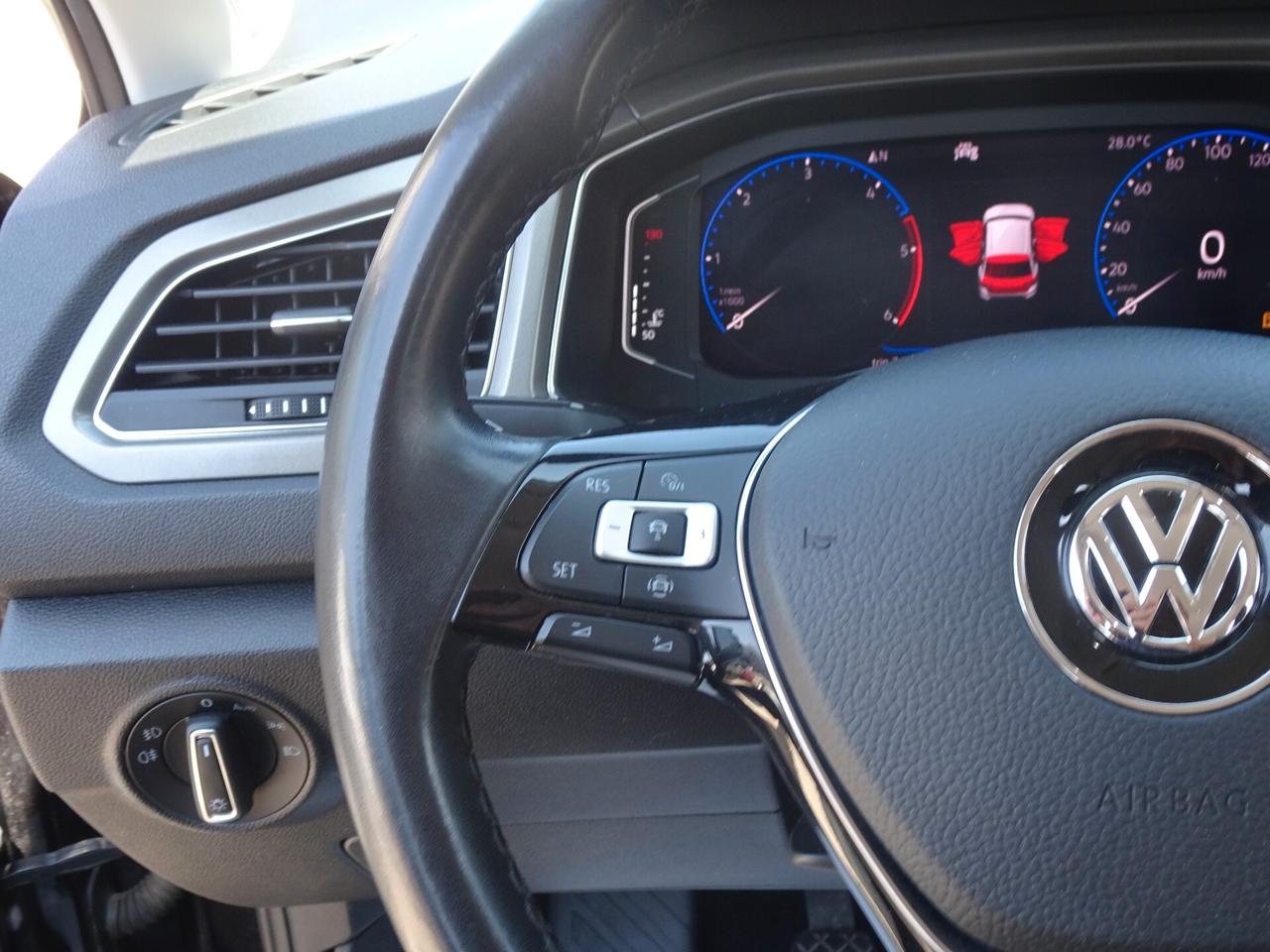 Volkswagen T-ROC 1.6 TDI R LINE