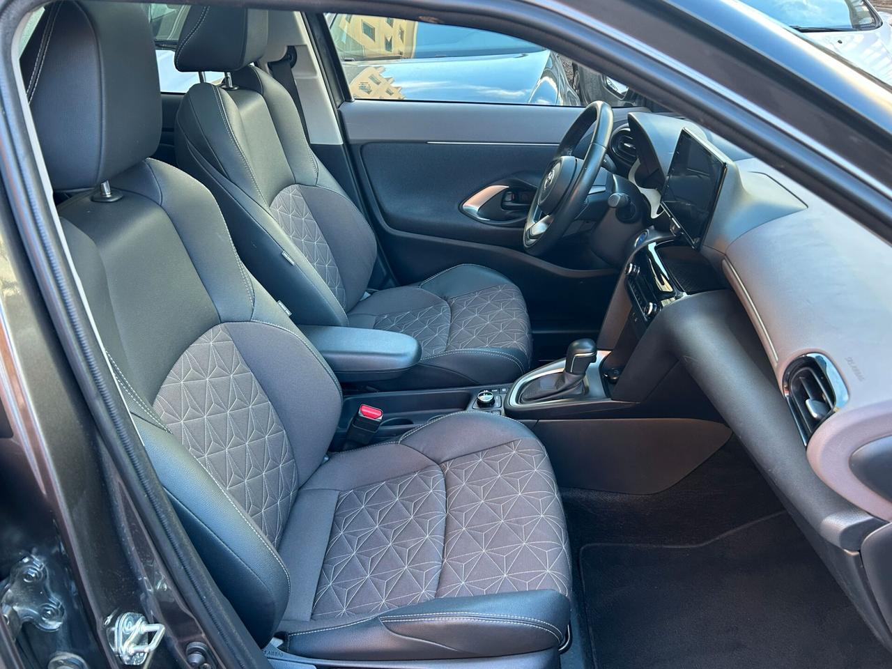 Toyota Yaris Cross 1.5 Hybrid 5p. E-CVT AWD-i Adventure PREZZO REALE