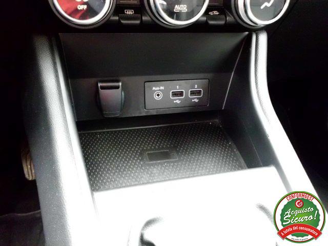 RENAULT Captur Blue dCi 95 CV Intens