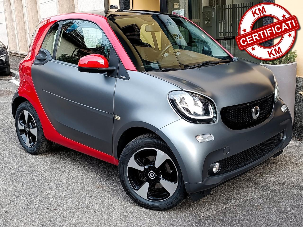 Smart ForTwo 90 0.9 Turbo twinamic Passion Grey Opaco e Rossa