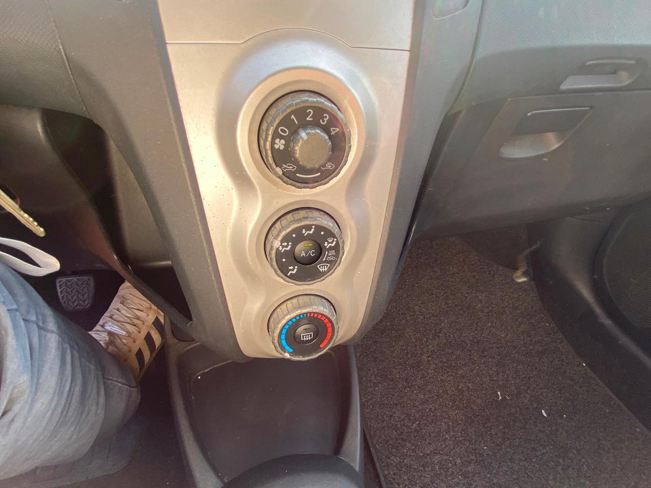 Toyota Yaris 1.3 3 porte Sol