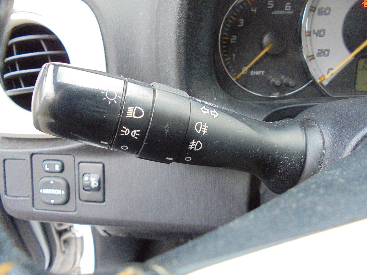 TOYOTA YARIS 1.4 D-4D 5P LOUNGE – UNIPROPRIETARIO-