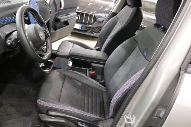 MINI Mini C Essential Countryman