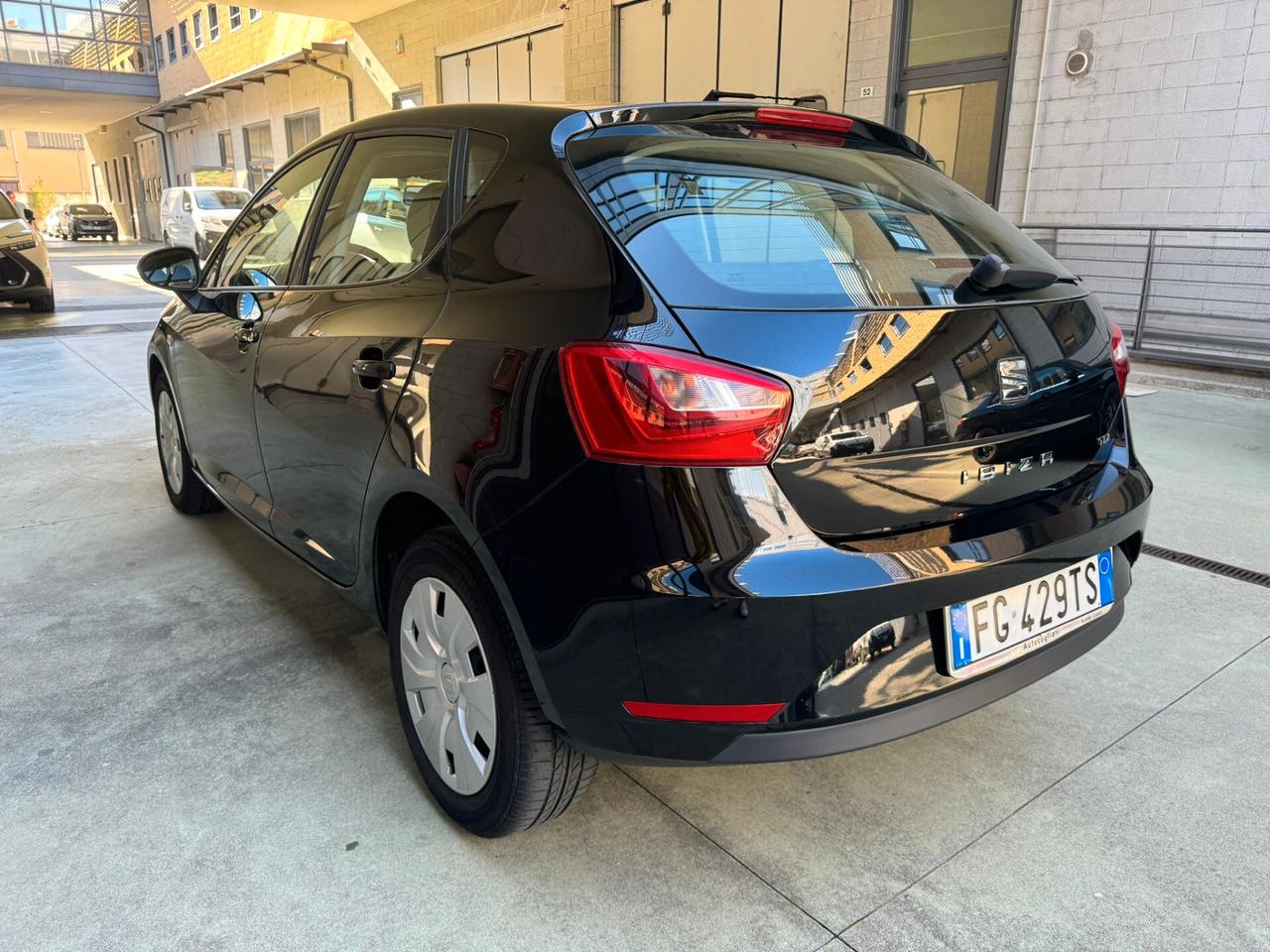 Seat Ibiza 1.4 TDI 75 CV 5p. Business