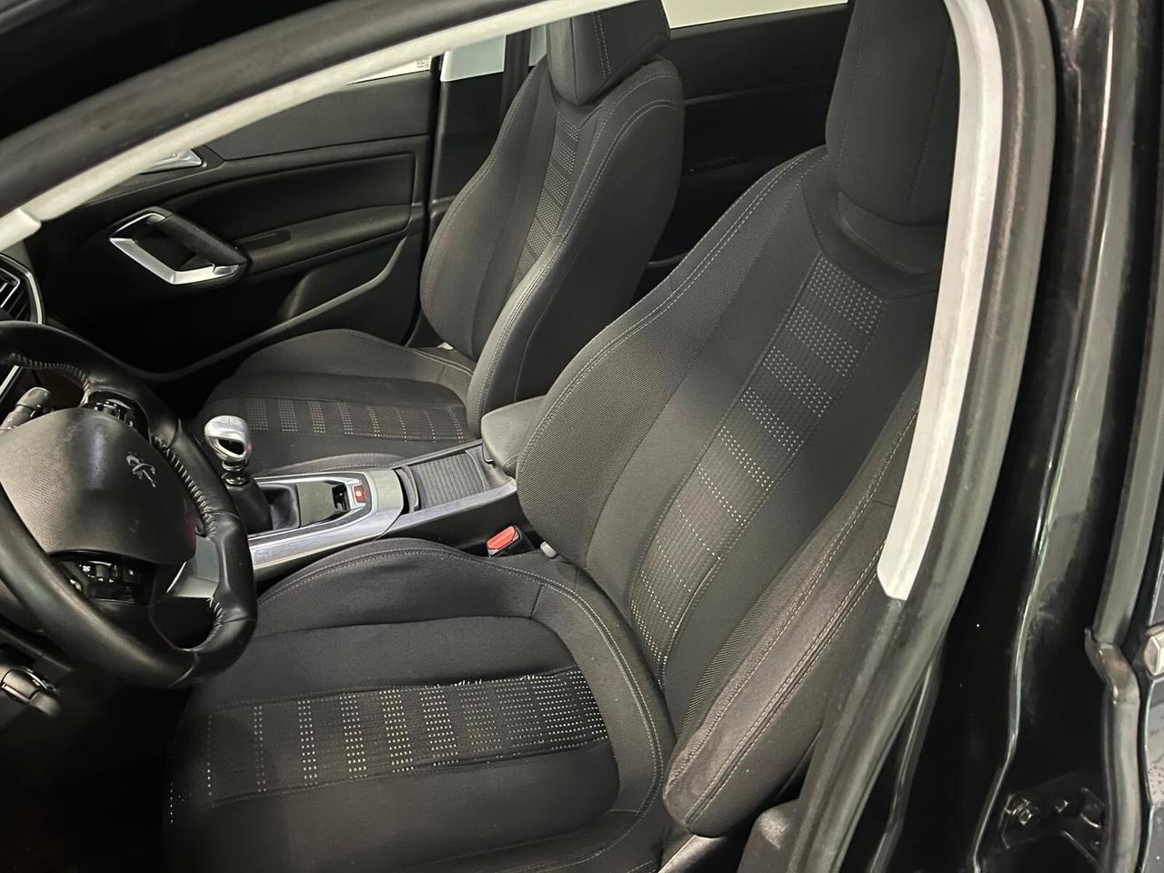 Peugeot 308 BlueHDi 150 S&S EAT6 SW Business