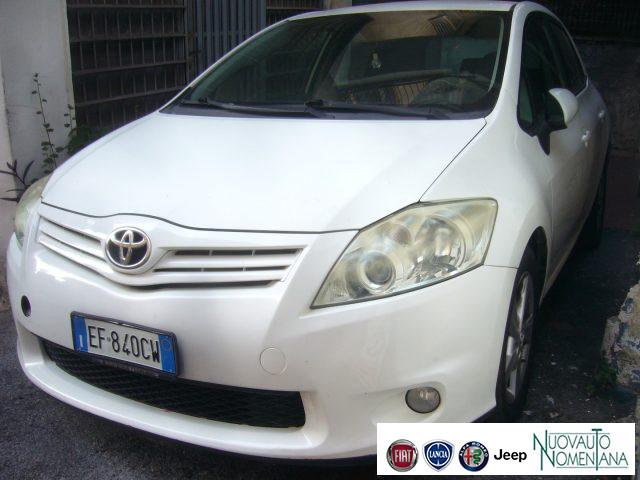 TOYOTA Auris 2.0 D-4D DPF 5porte Sol