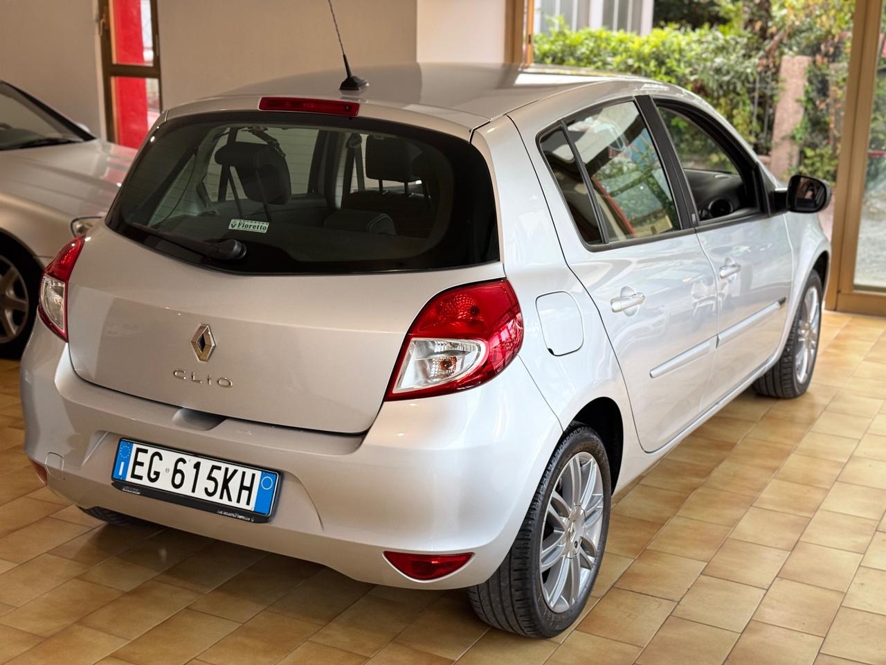 Renault Clio 1.2 16V 5 porte Live!