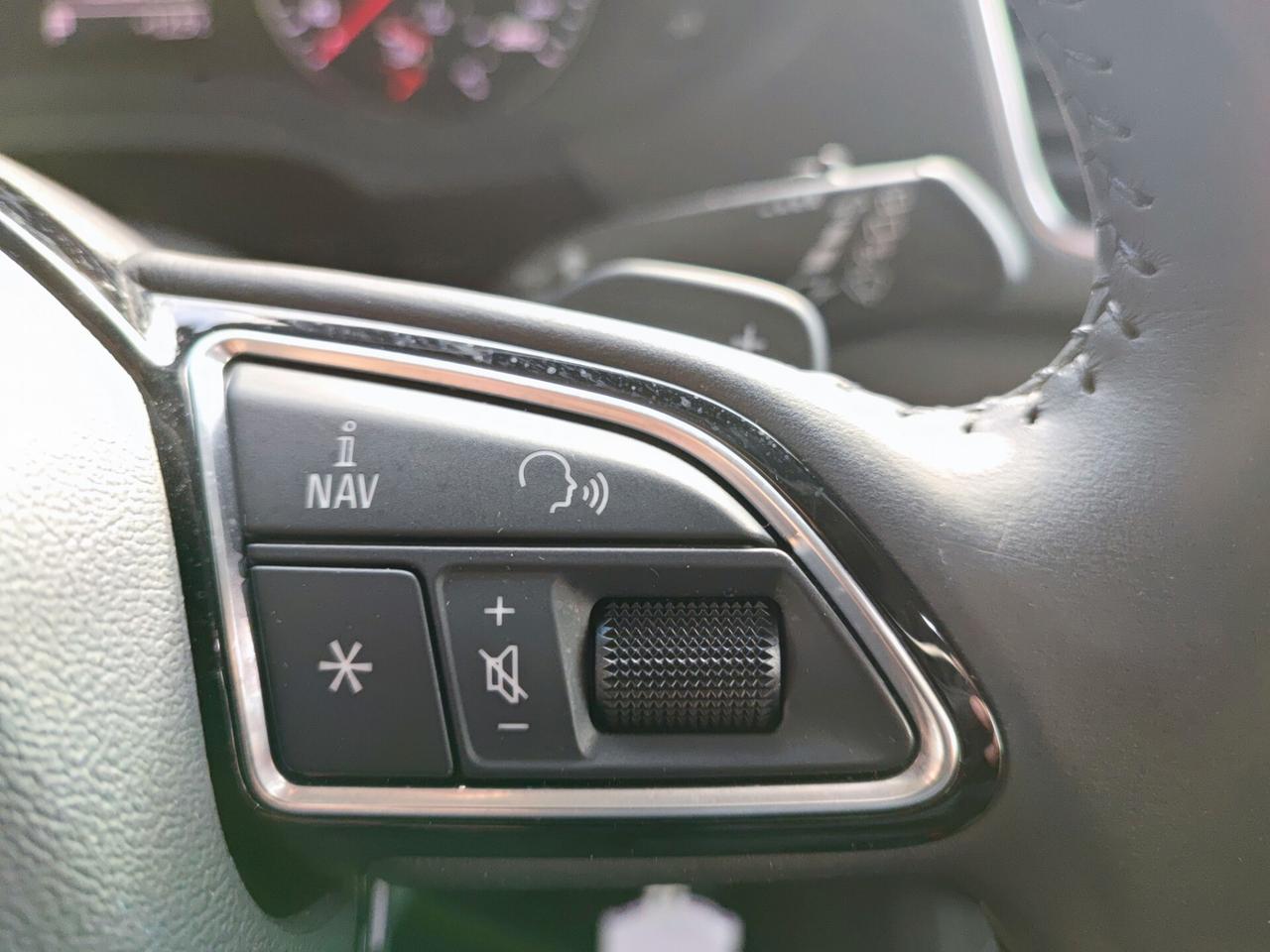 Audi Q3 2.0 TFSI 220 CV quattro S tronic Sport