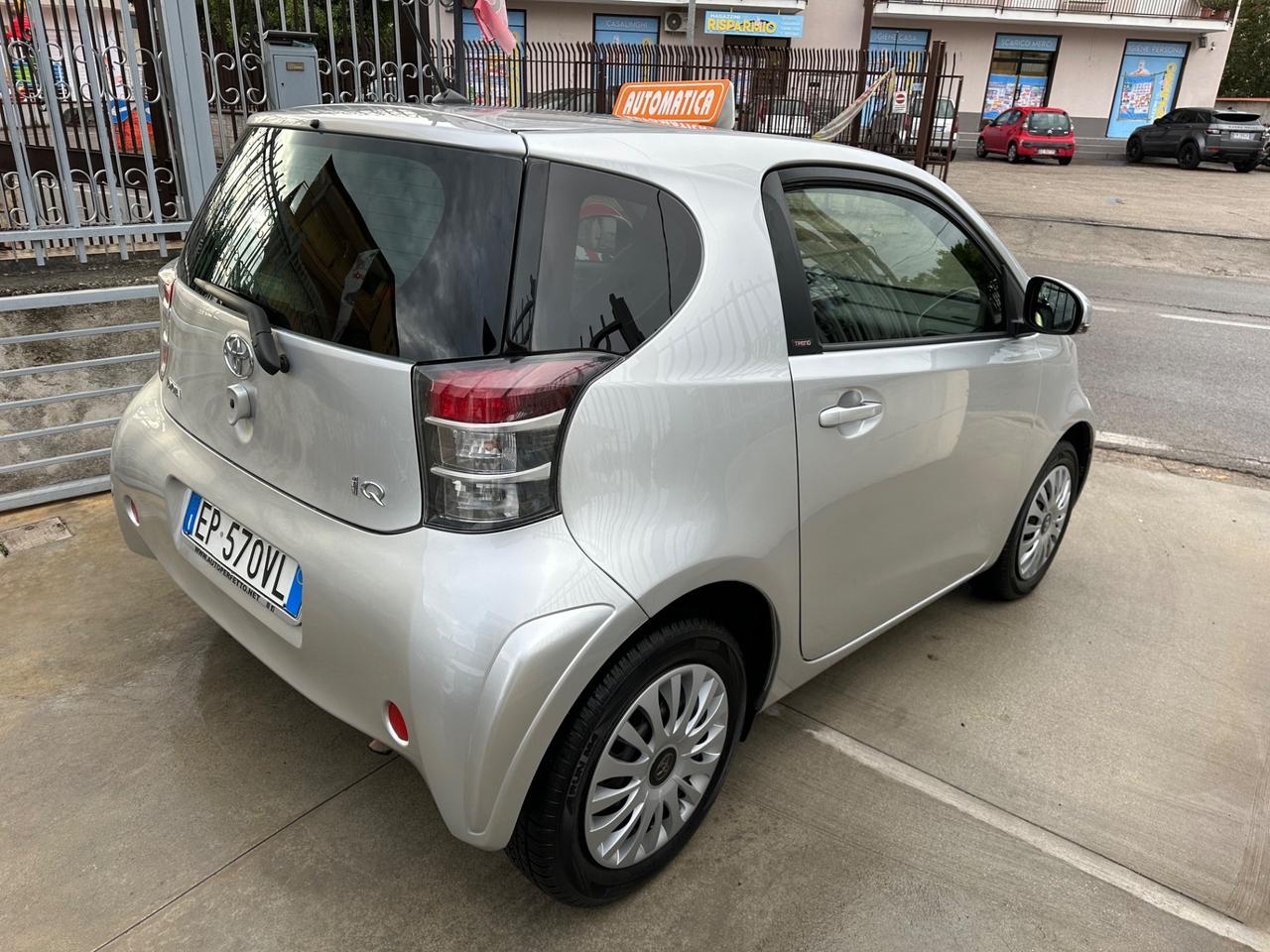 Toyota iQ 1.0 CVT Trend