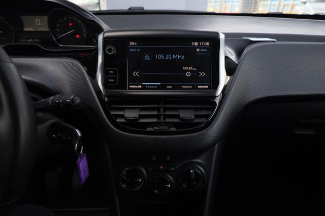 PEUGEOT 2008 PureTech 82 Active