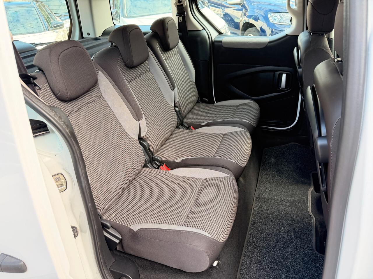 Peugeot Partner Tepee 1.6 HDi 92CV Outdoor