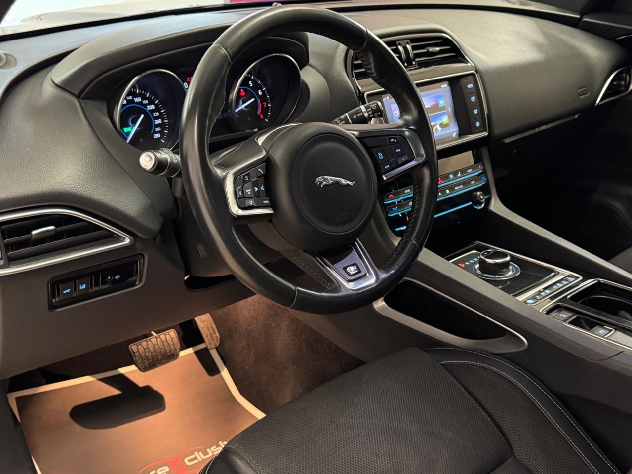 Jaguar F-Pace 2.0 250 CV AWD aut. R-Sport-Full-IvaEsposta-Garantita-Permute