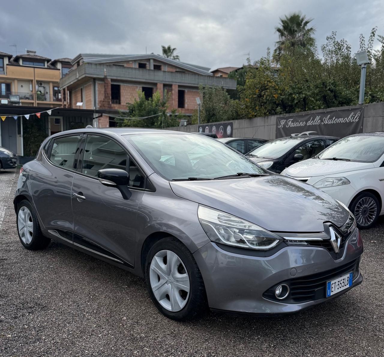 Renault Clio 1.2 75CV GPL 5 porte Costume National