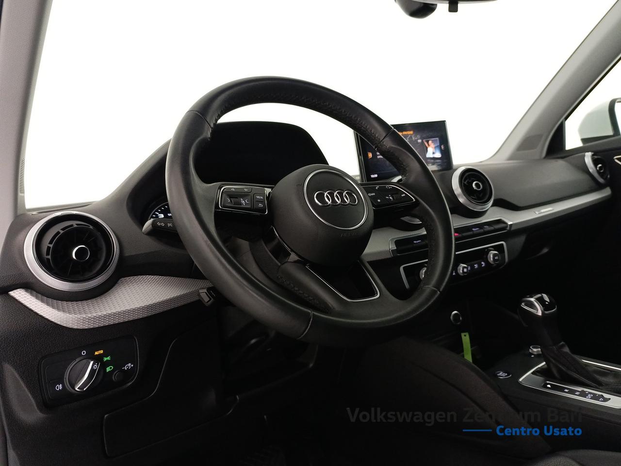 Audi Q2 30 2.0 tdi business s-tronic