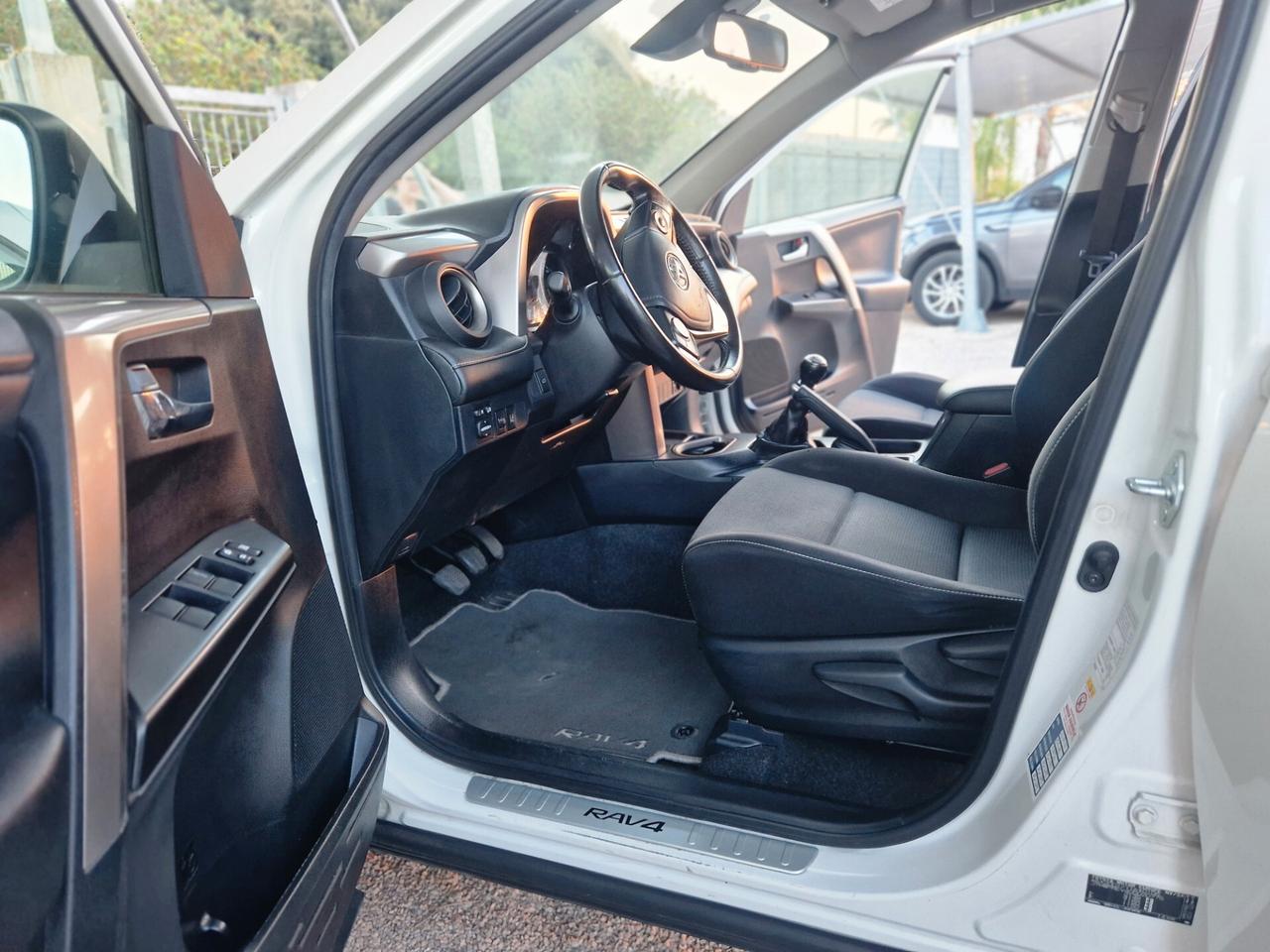 Toyota RAV 4 RAV4 2.0 D-4D 2WD Exclusive