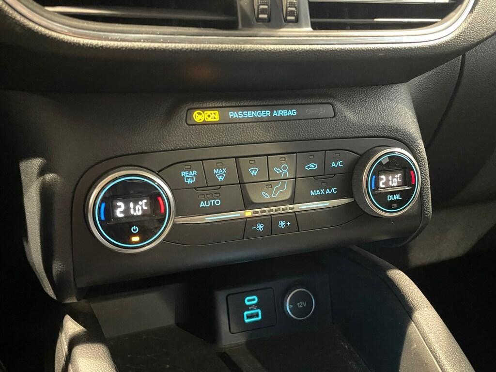 Ford Kuga 2.5 Hybrid 225CV 2WD E-shifter Titanium (PHEV)
