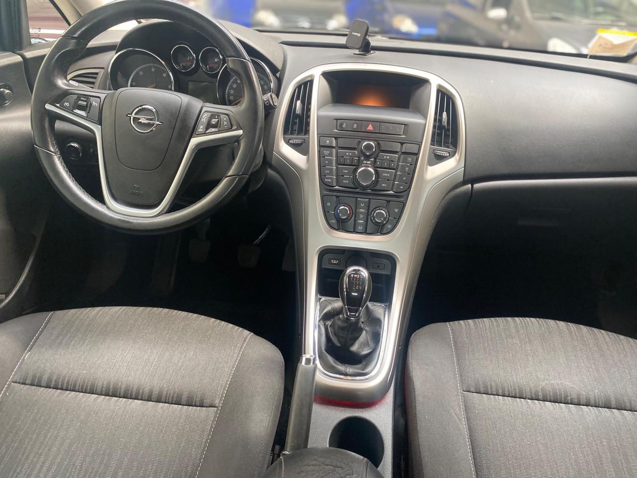 Opel Astra 1.7 CDTI 110CV 5 porte berlina