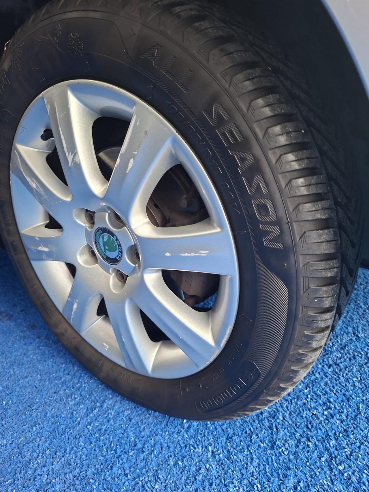 Skoda Roomster 1.2 TSI 86CV garantita 12 mesi