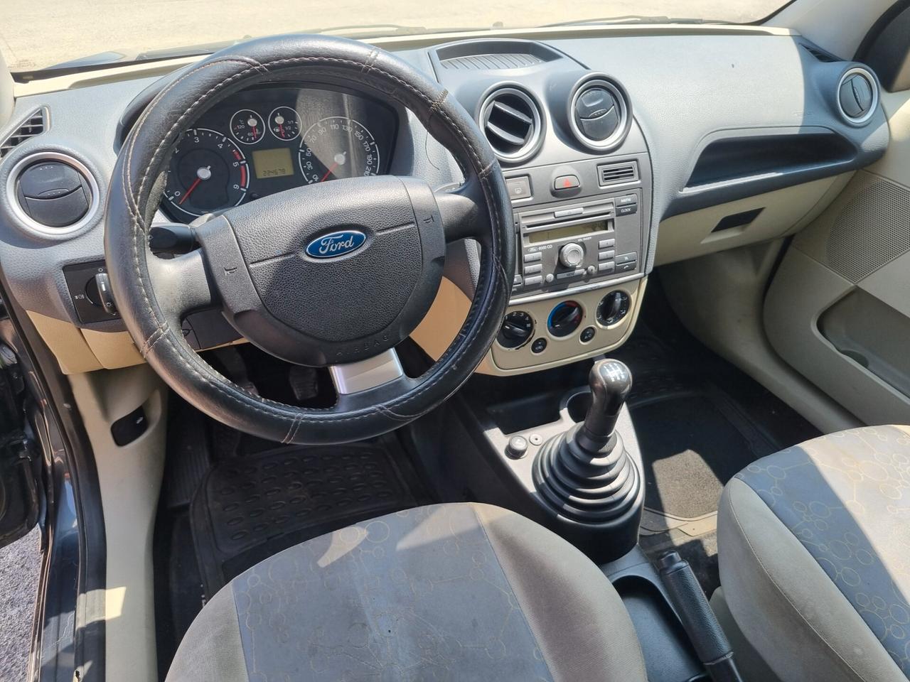Ford Fiesta 1.4 TDCi 5p. Ghia