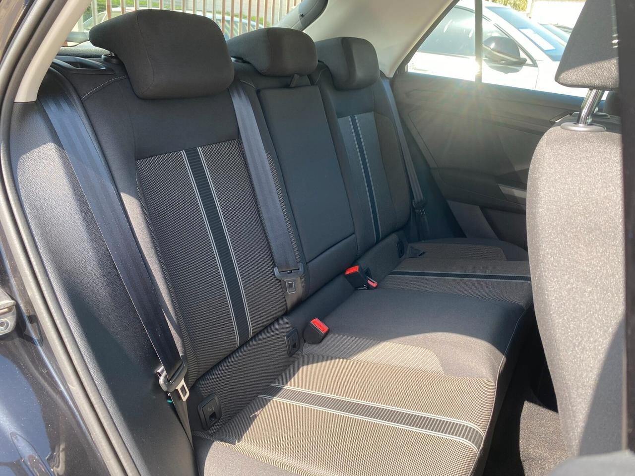 Volkswagen T-Roc Business 2.0 TDI 150CV DSG