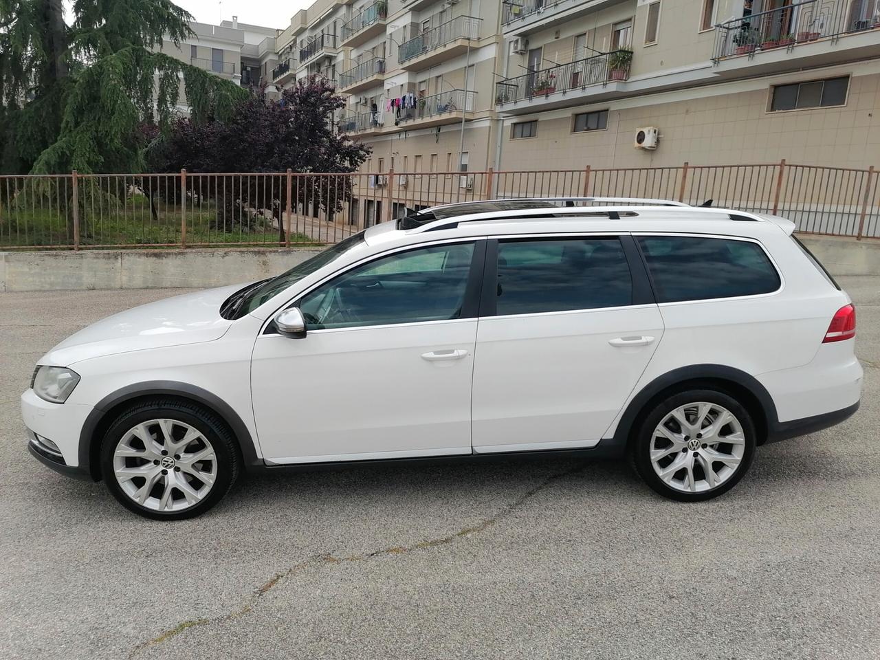 Volkswagen Passat Alltrack 2.0 TDI DSG 4motion BlueMotion Tech.