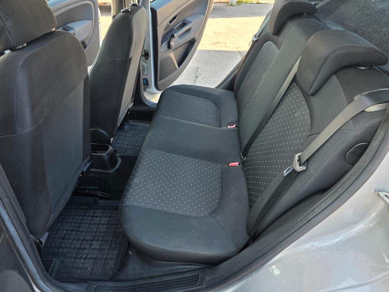 Fiat Grande Punto 1.3 MJT 75 CV 5 porte con 229.000km Neopatentati ok