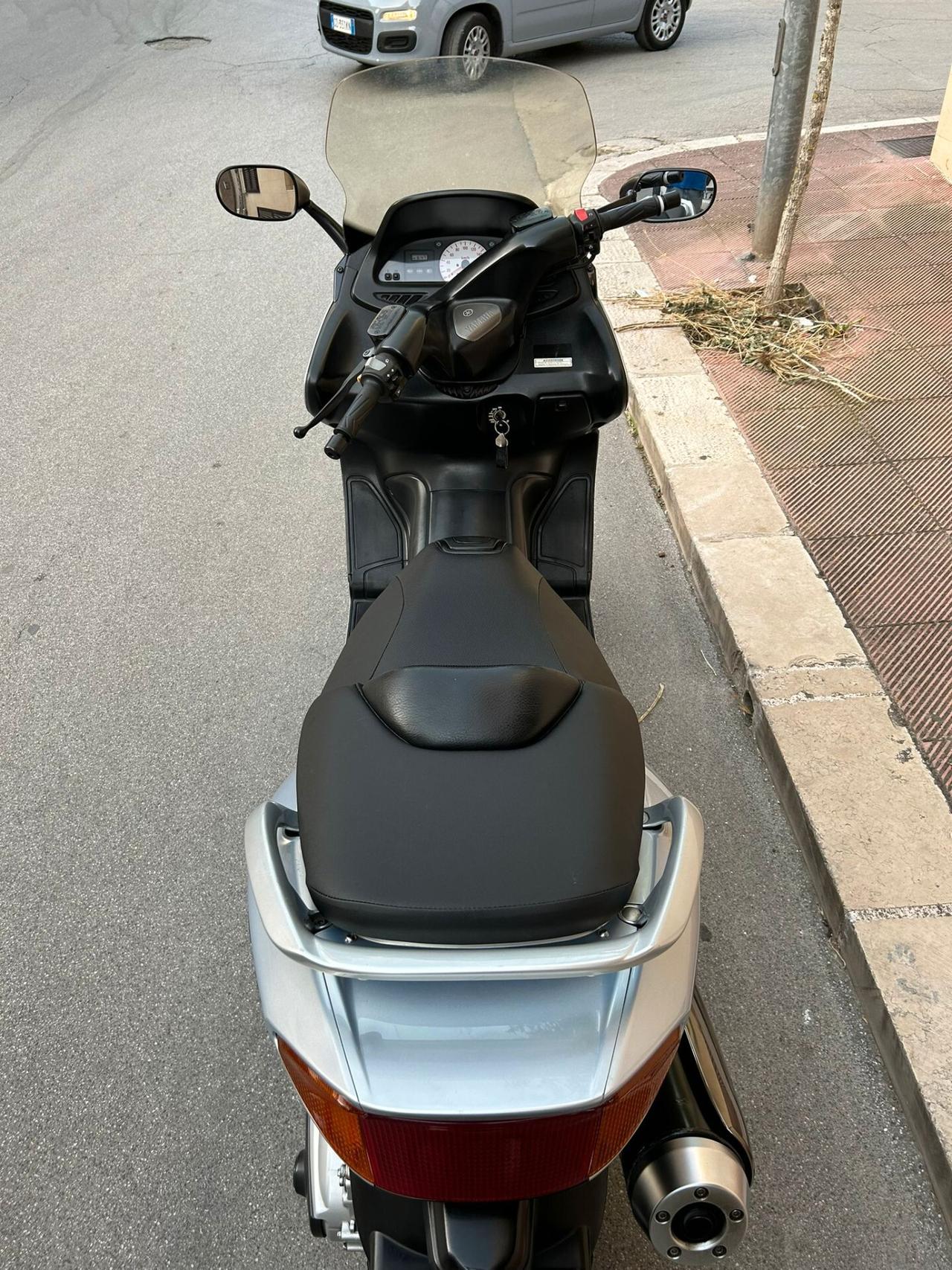 T-max 500 2003