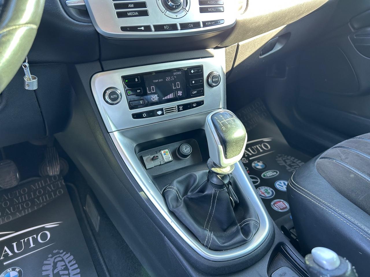 Lancia Delta 1.6 MJT 120cv DPF Oro