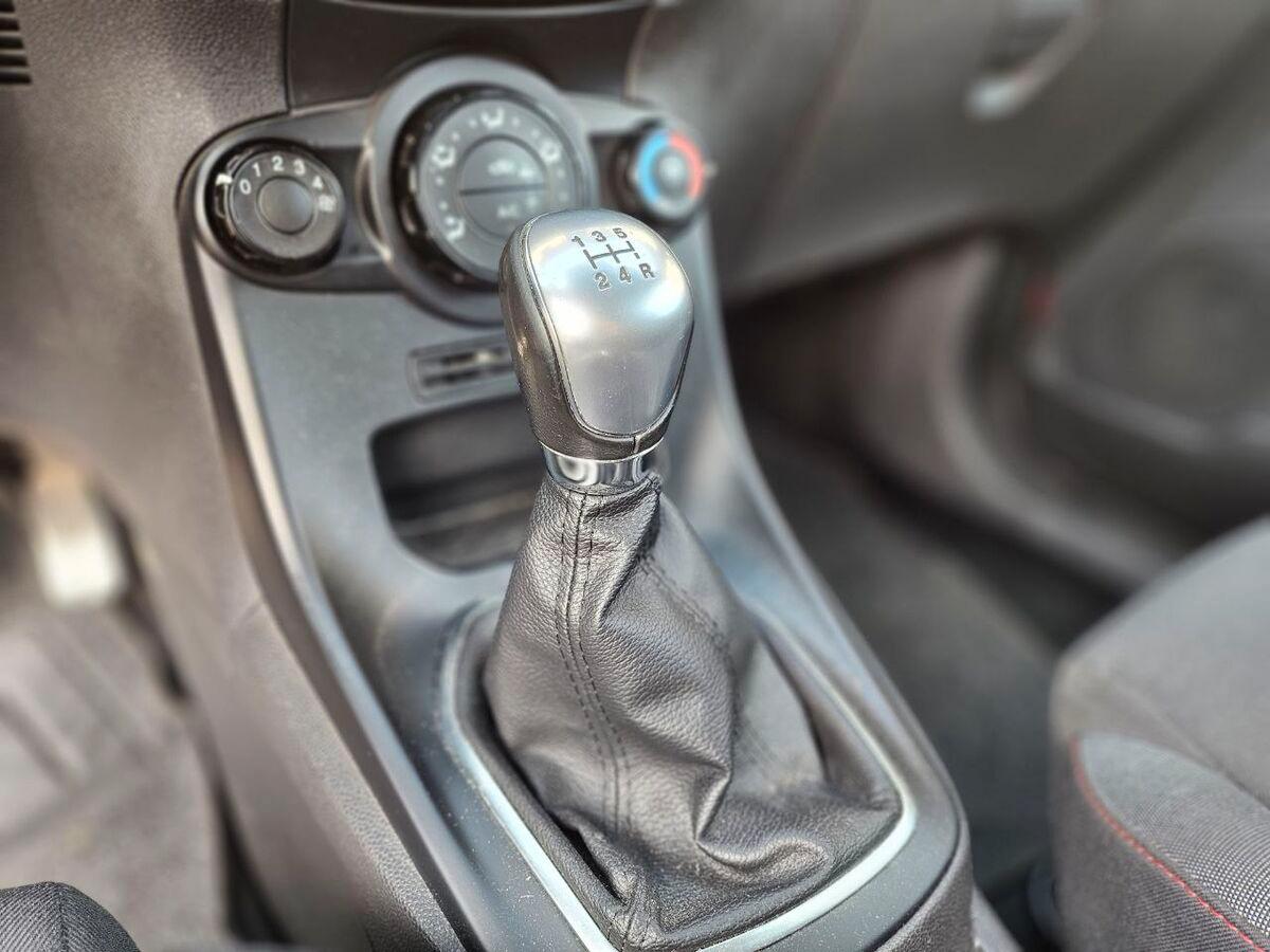 Ford Fiesta 1.5 tdci ST-line 95cv 3p