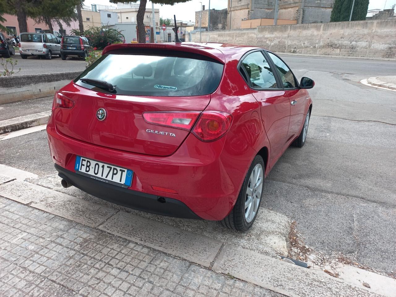 Alfa Romeo Giulietta 1.6 JTDm-2 120 CV Distinctive