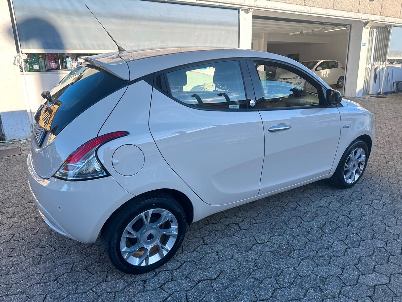 Lancia Ypsilon 1.2 69 CV 5 porte GPL Ecochic Gold*EURO6*NEOPATENTATI