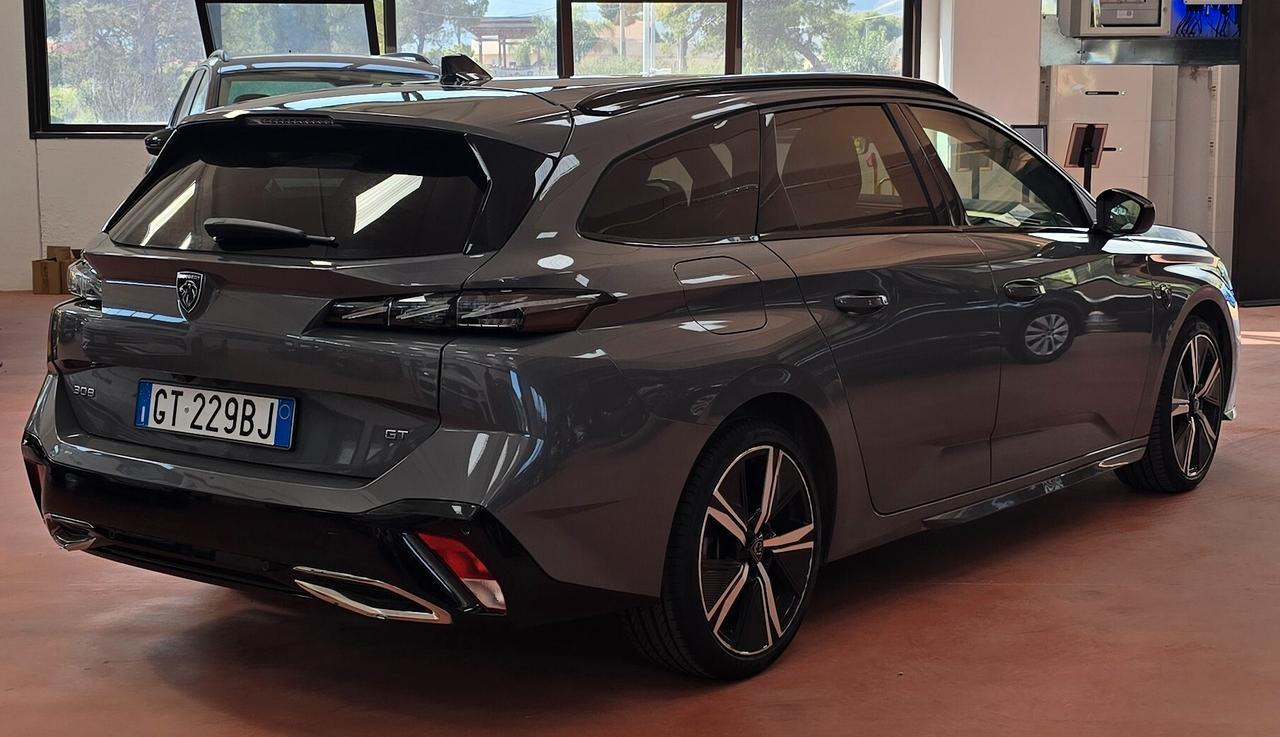 Peugeot SW 1.2 PureTech 130 CV S&S EAT8 GT – Eleganza, Spazio e Tecnologia Premium