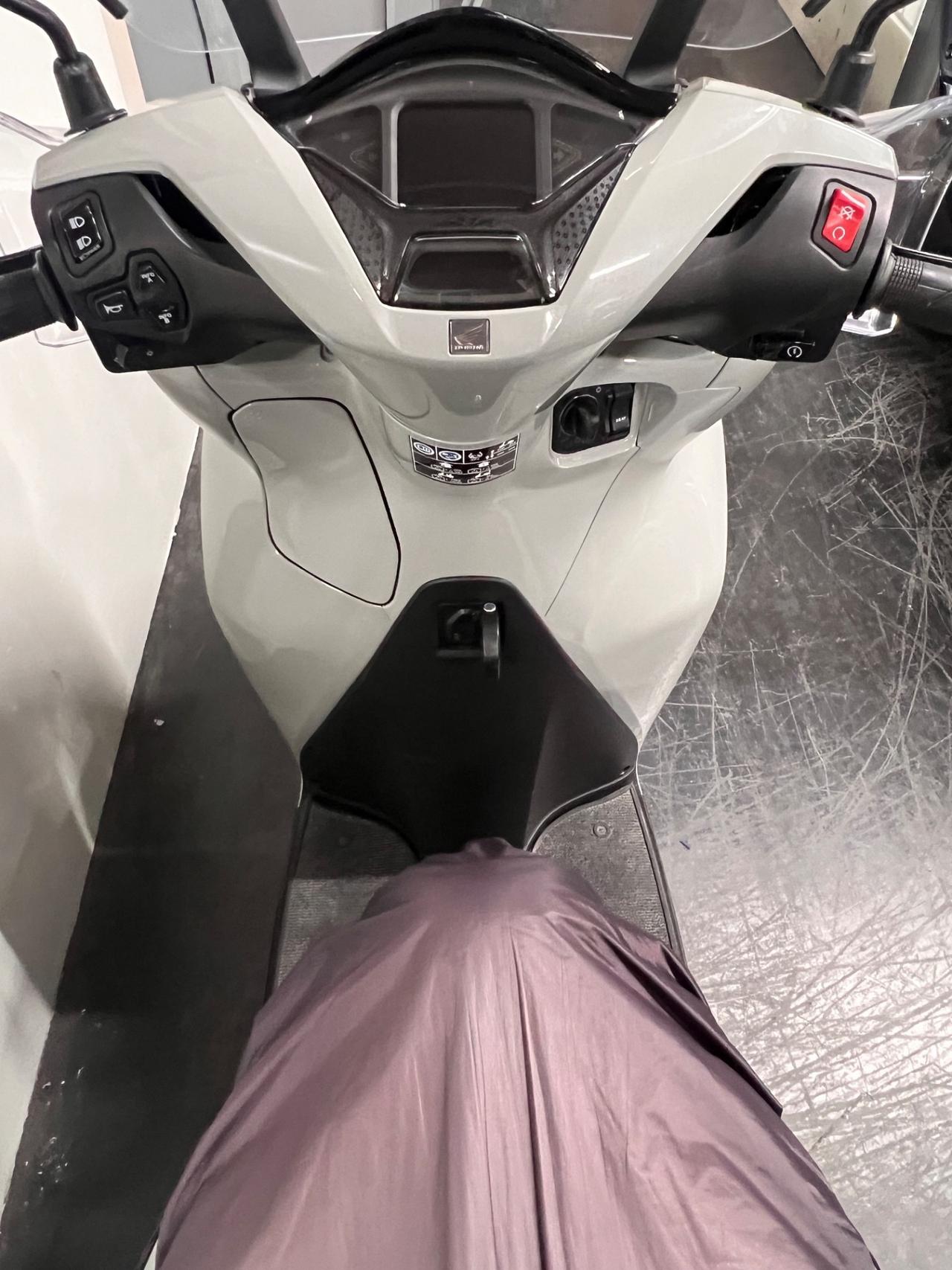 Honda SH 350 i