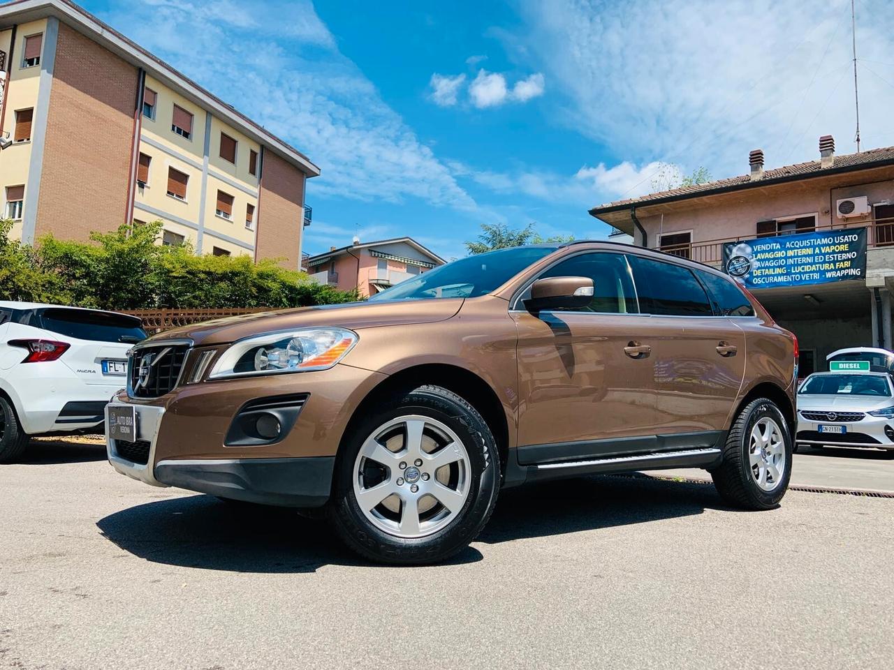 Volvo XC 60 XC60 2.4 D5 Summum