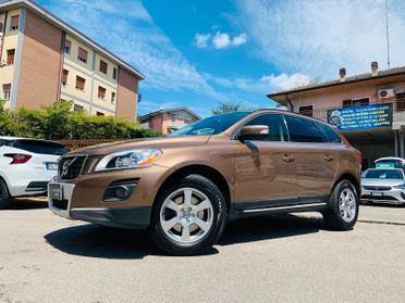 Volvo XC 60 XC60 2.4 D5 Summum