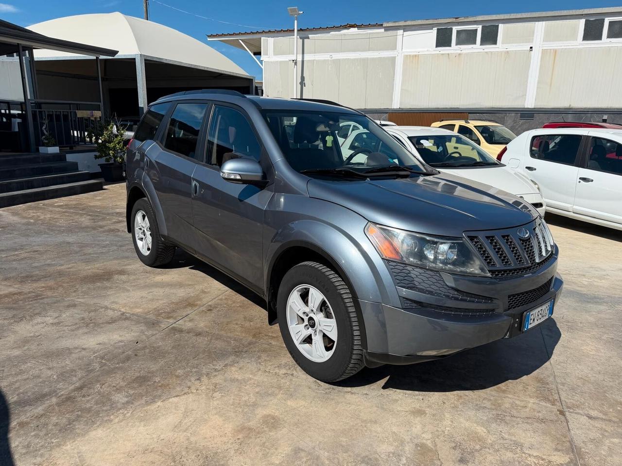 Mahindra XUV500 2.2 16V AWD W8