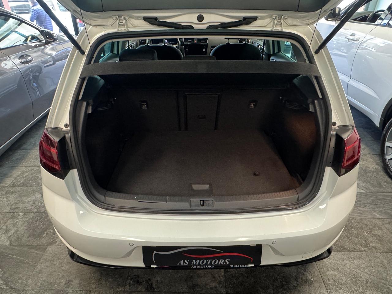 VOLKSWAGEN GOLF 7.5 2.0 TDI 150 CV DSG R-LINE