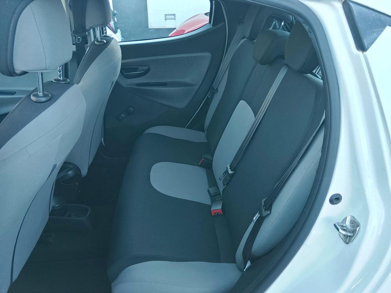 Lancia Ypsilon 1.2 EURO 6 110K KM