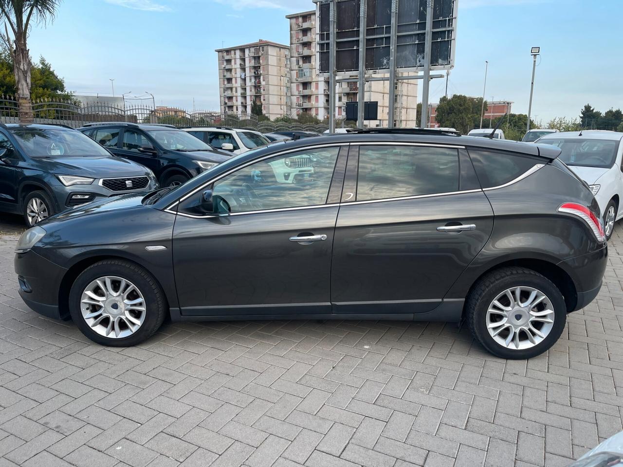 Lancia Delta 1.6 MJT DPF Platino