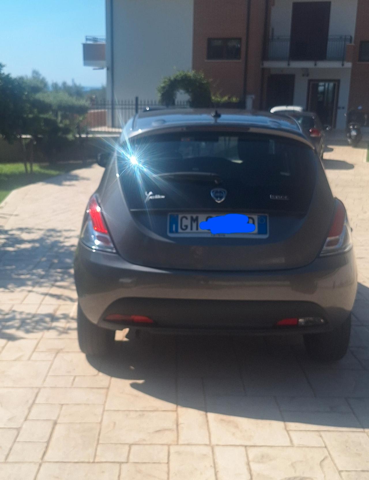 Lancia Ypsilon 1.0 FireFly 5 porte S&S Hybrid Silver Plus