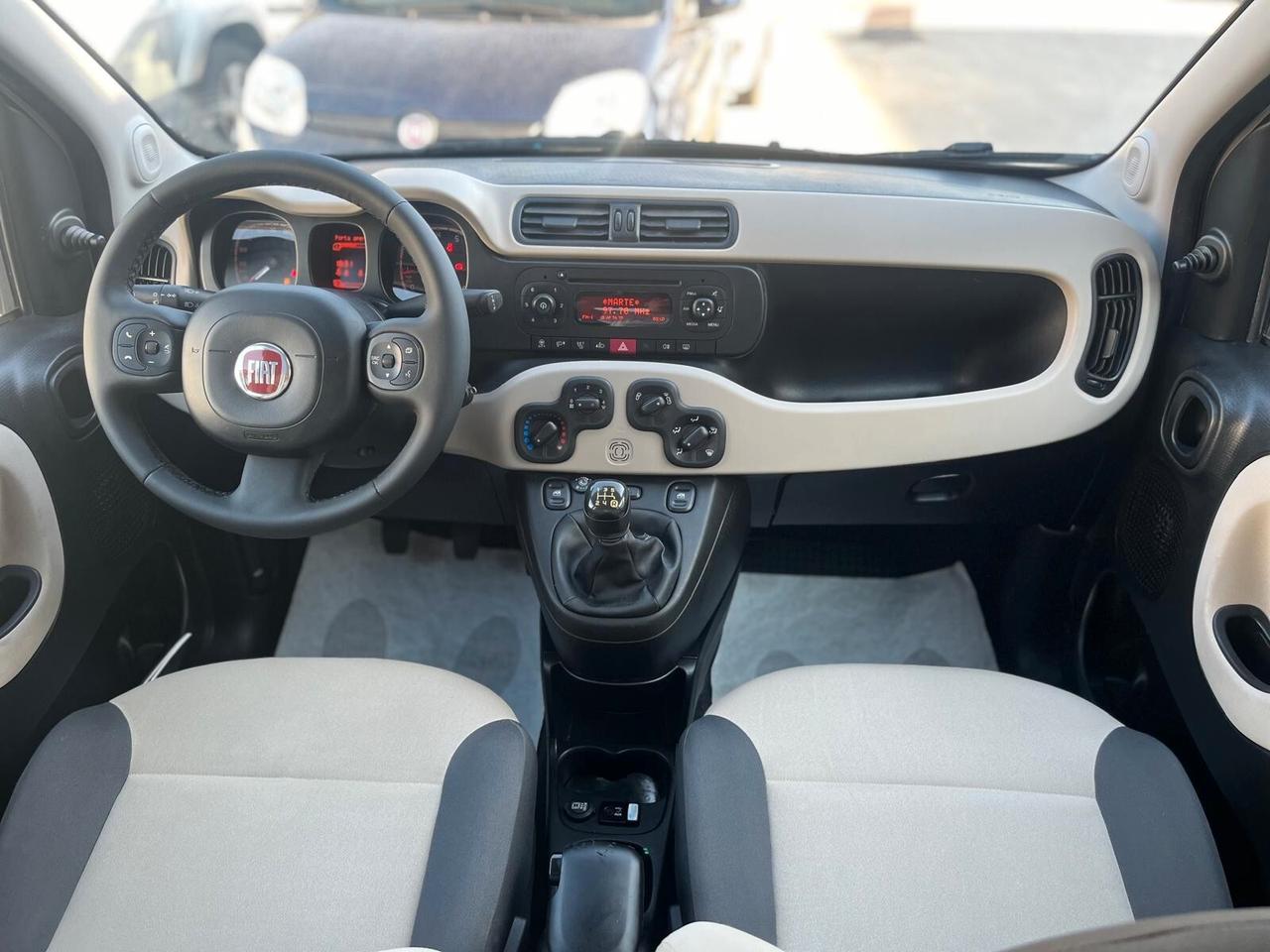 Fiat Panda 1.2 GPL 69cv Lounge Comandi BT