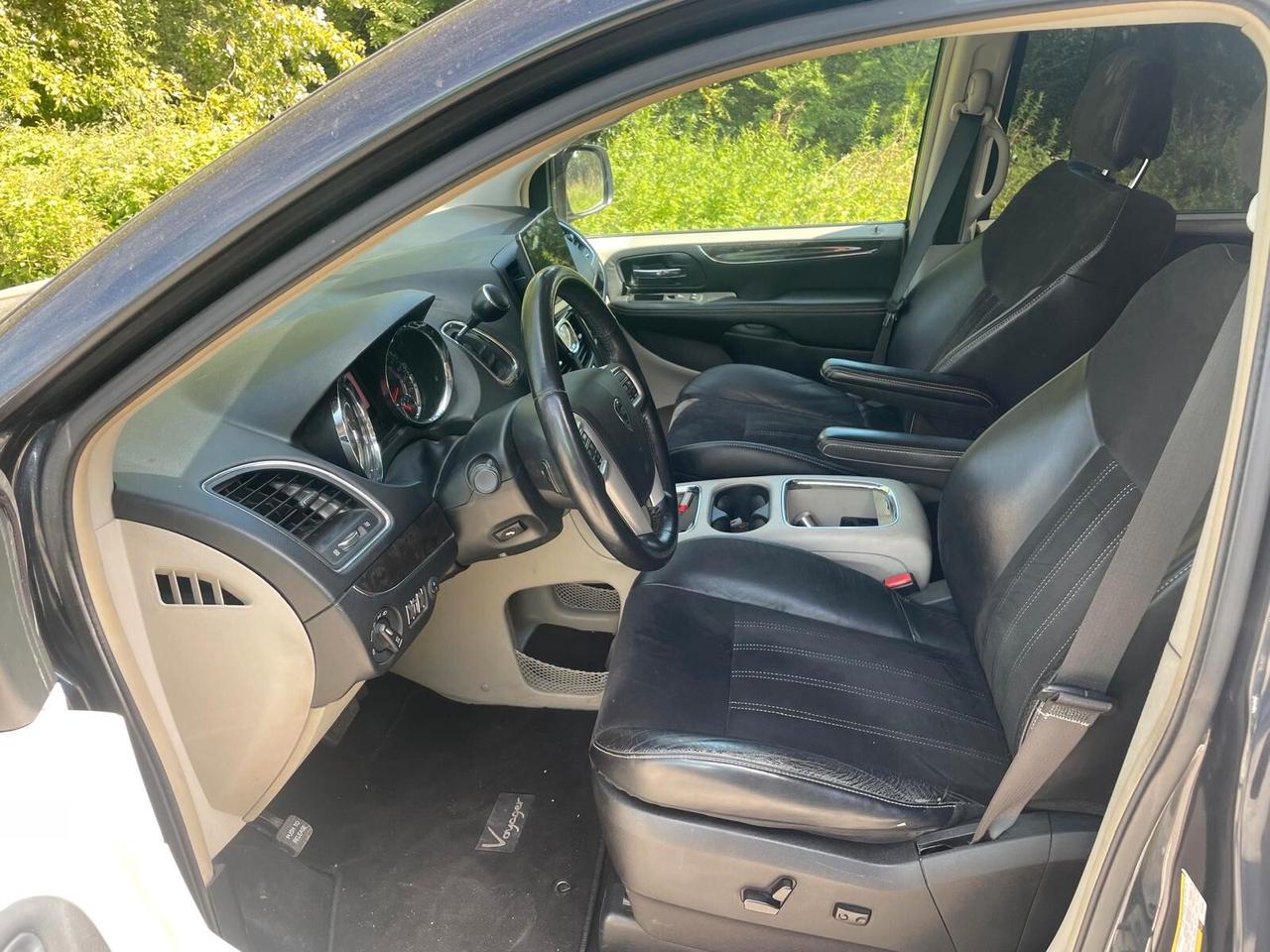 Lancia Voyager 2.8 Turbodiesel Platinum 177 CV