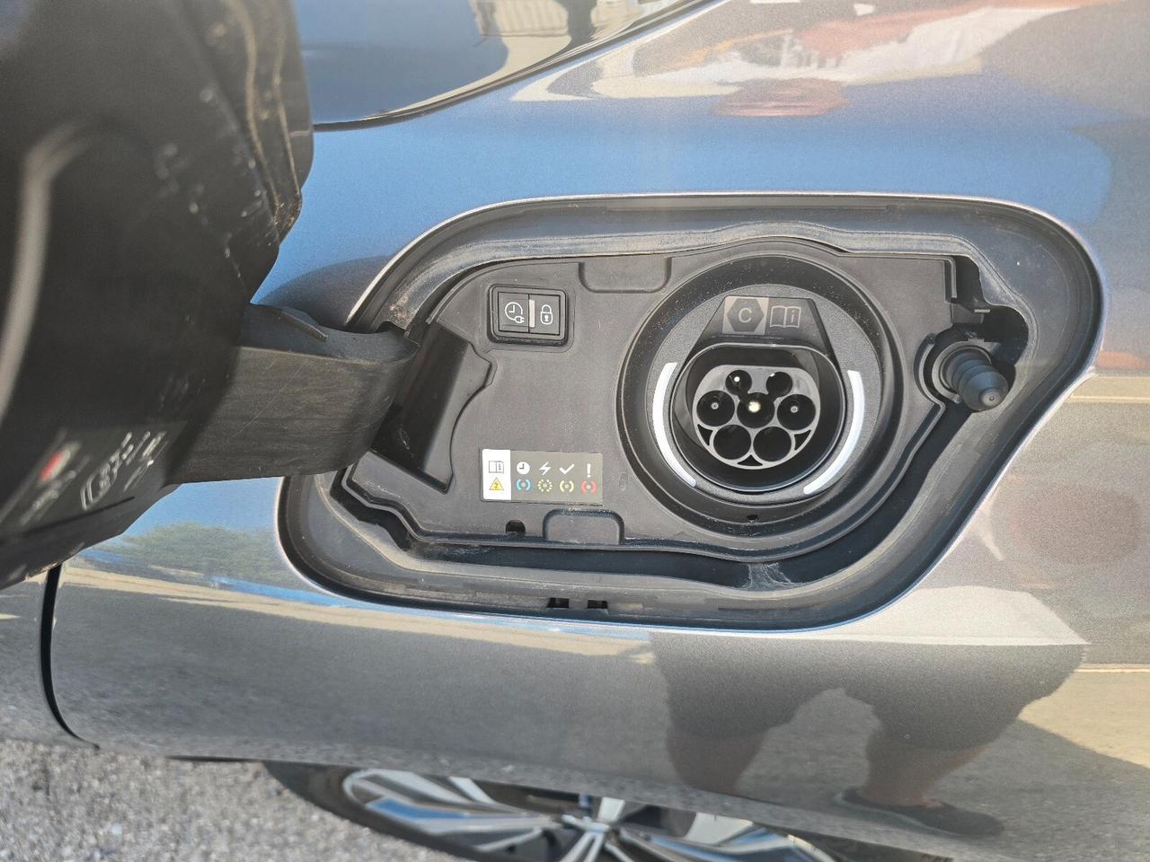 Peugeot 508 Plug-in Hybrid4 360 e-EAT8 Sport Engineered