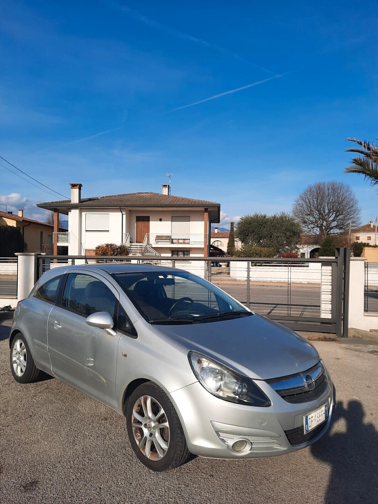 Opel Corsa 1.3 CDTI 90CV 3 porte OK NEOPATENTATI